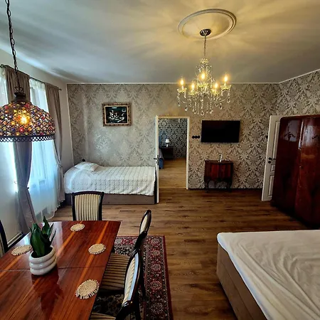 Aron Stinna Apartament