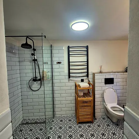 Apartament Aron Stinna