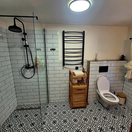 Apartament Aron Stinna